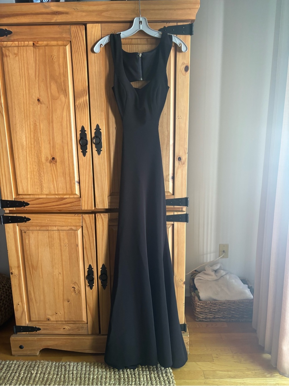 Faviana Black Sleeveless Fitted Prom Gown